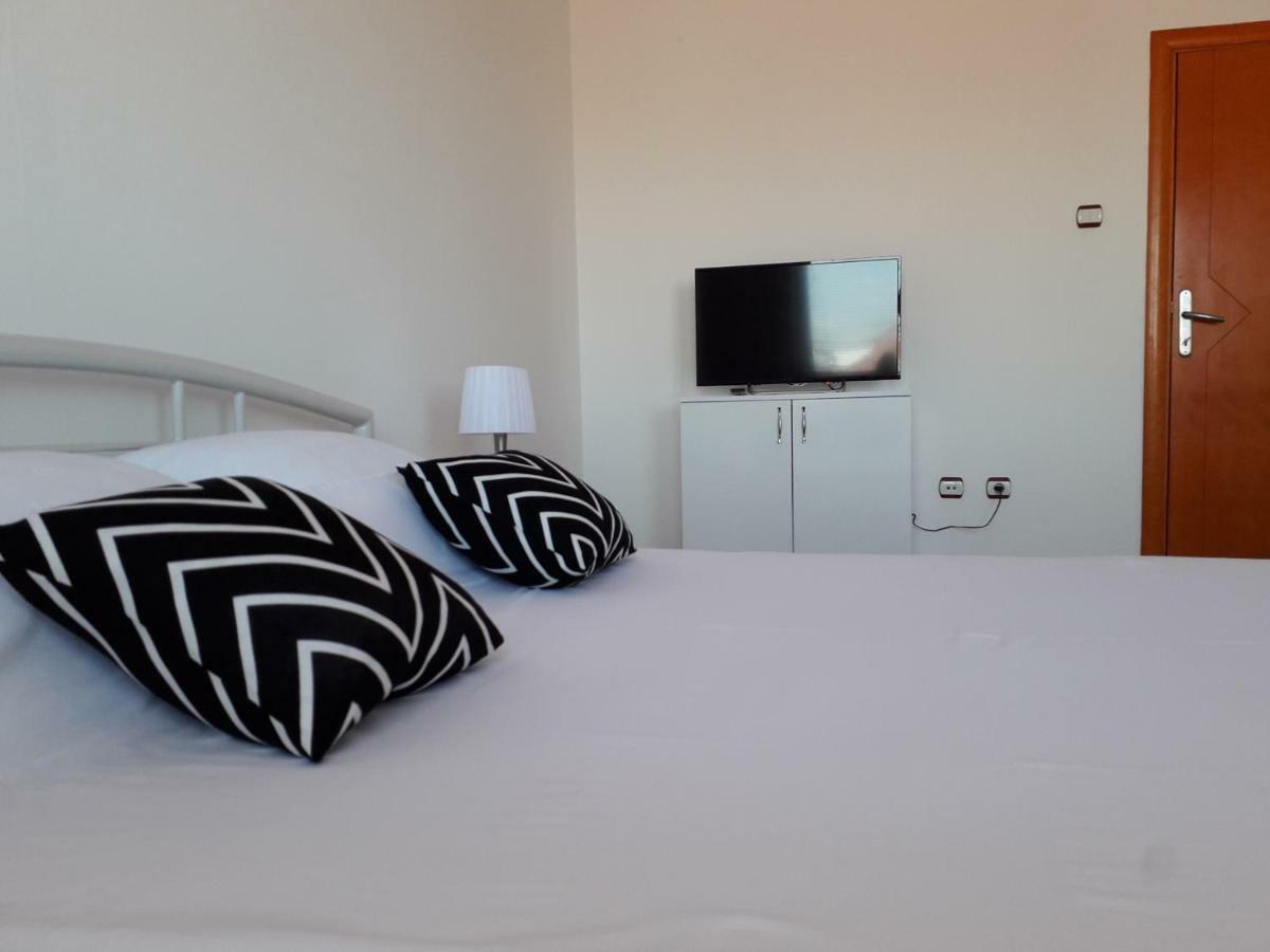 Apartman Dunja Ns 2 Novi Sad Exterior foto